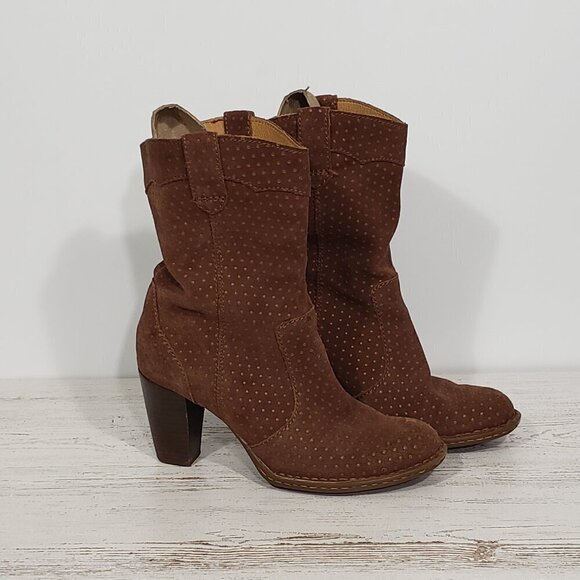 Born  Brown Suede Leather Heeled Booties  Women's Size 7   Dot pattern - Picture 5 of 10